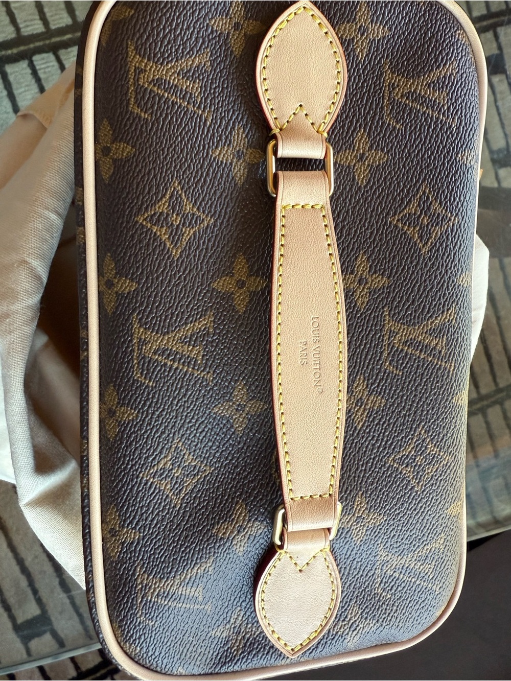 NEW Louis Vuitton Paris Nice BB toiletry bag - Picture 5 of 10